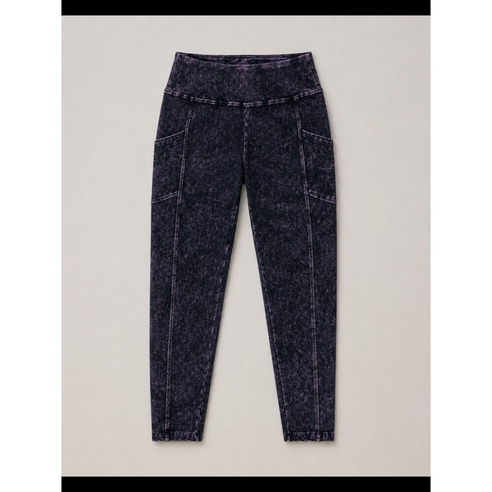 Zenana Women's High-Waist Mineral Wash Purple Jogger Pants - Like New - Picture 5 of 9
